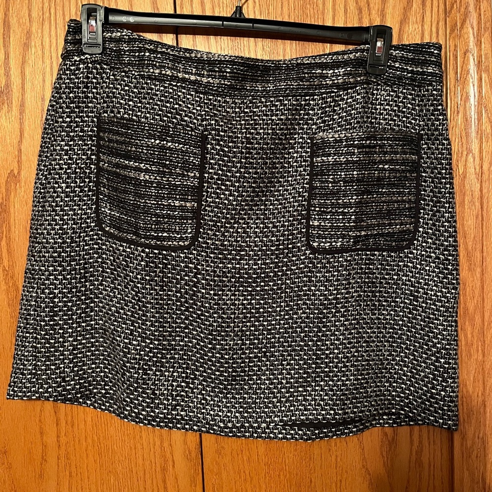 Tweed skirt
